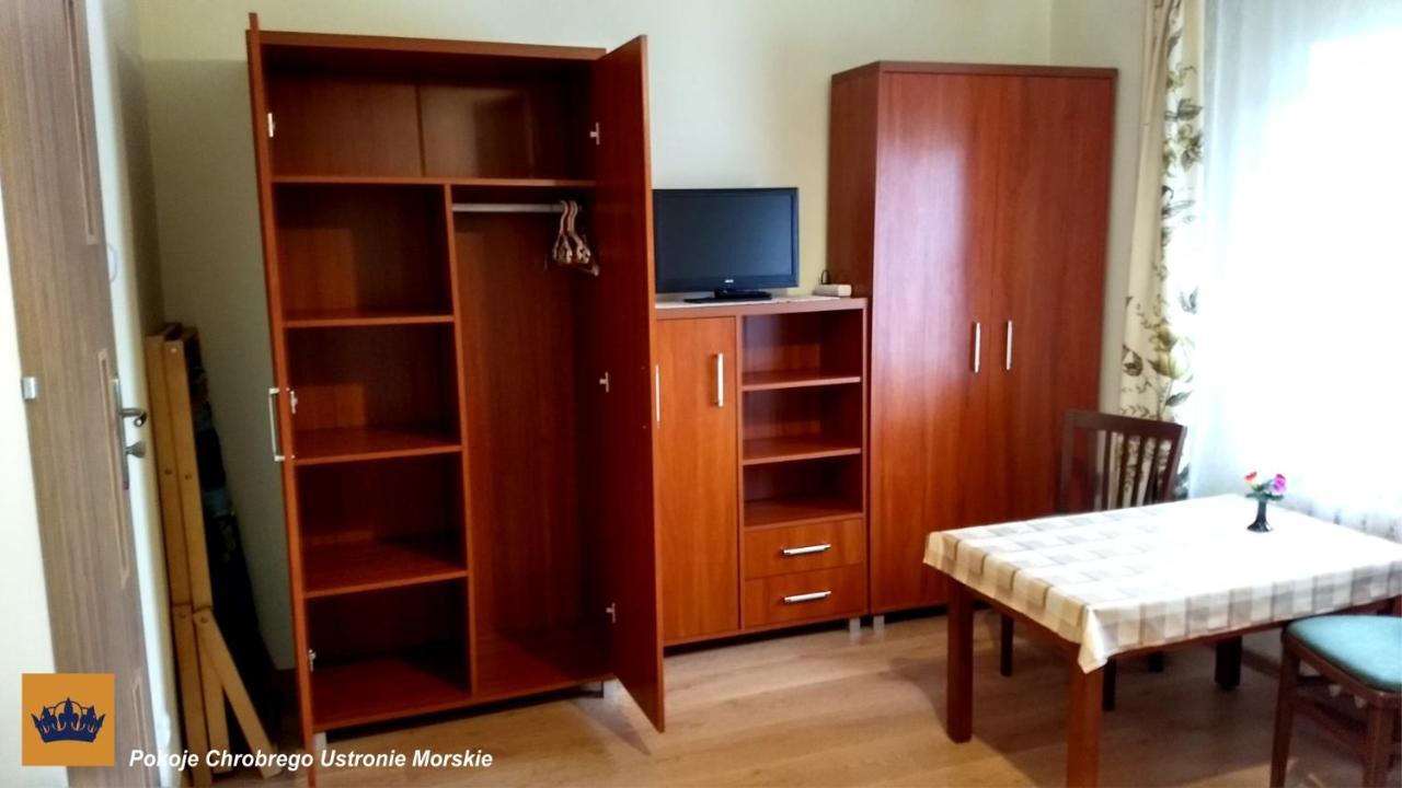 Pokoje Chrobrego Pokoje Goscinne W Centrum Blisko Morza 尤斯托尼莫斯基 外观 照片