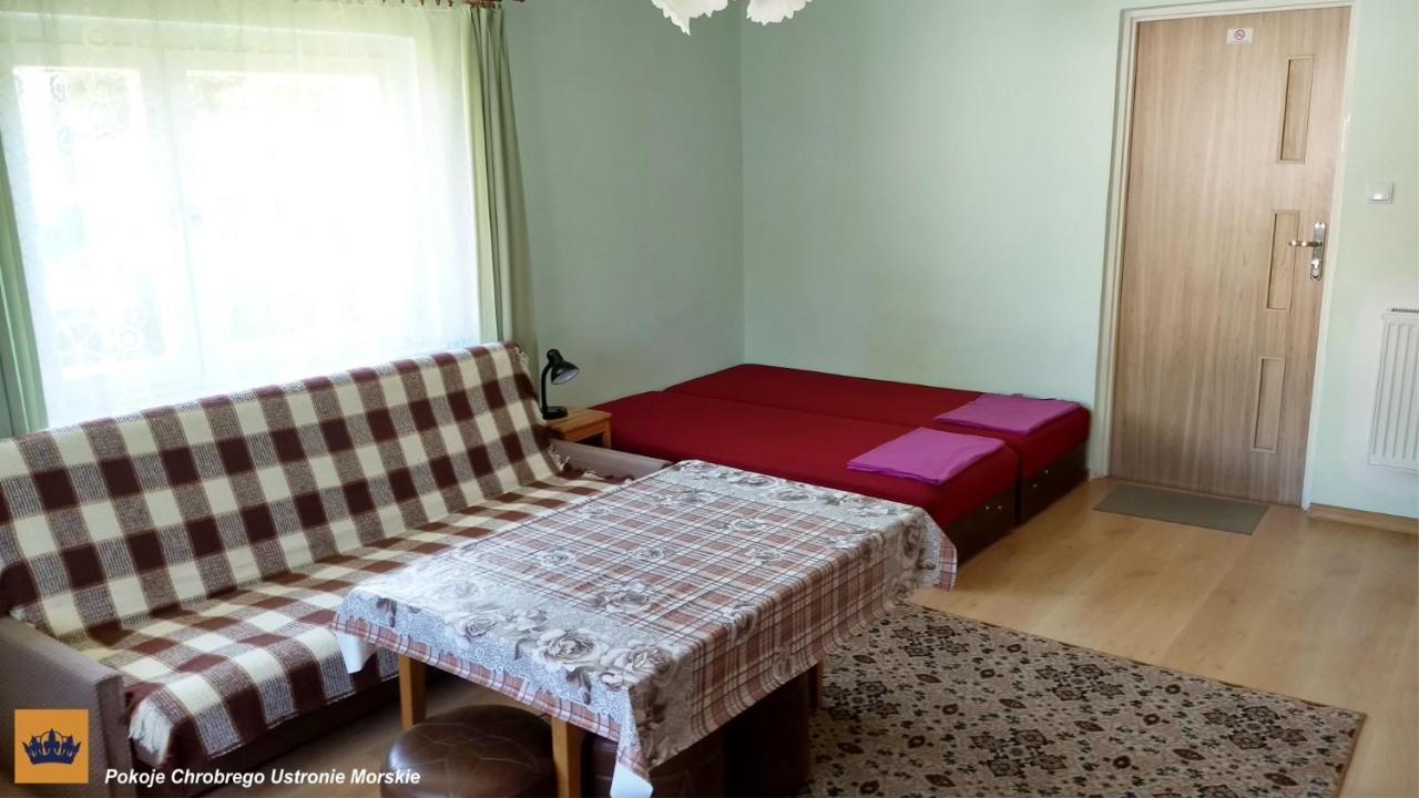 Pokoje Chrobrego Pokoje Goscinne W Centrum Blisko Morza 尤斯托尼莫斯基 外观 照片